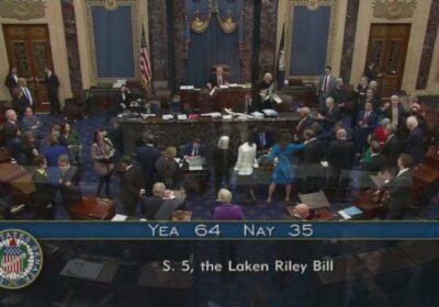 🇺🇸 | ÚLTIMO MINUTO El Senado de EE. UU. aprueba la Ley Laken Riley…