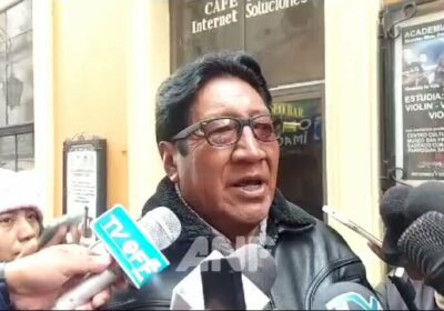 | #LaPaz El dirigente del transporte pesado, Hugo Ramos, dijo que su sector…