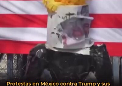 🇲🇽🇺🇸 | Manifestantes en Ciudad de México quemaron una piñata de Donald Trump frente…