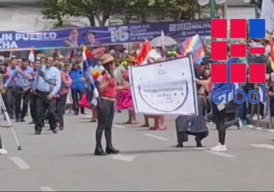 De esta manera se desarrolla en plaza Murillo un encuentro cultural por el Día…