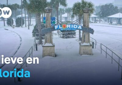 La ola de frío polar que azota a Estados Unidos provocó nevadas históricas en…