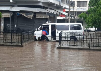 #Cochabamba | La extensa lluvia genera inconvenientes como la acumulación de agua por la…