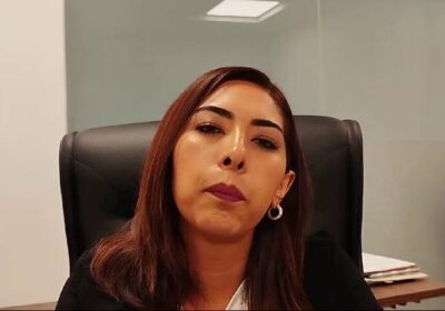| 𝐏𝐈𝐃𝐄𝐍 𝐃𝐄𝐒𝐓𝐈𝐓𝐔𝐂𝐈Ó𝐍 𝐃𝐄 “𝐄𝐋 𝐏𝐀𝐏𝐈𝐑𝐑𝐈” ▶️Tras una denuncia de estupro, la diputada…