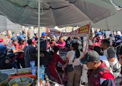 🇲🇽 | Policías de la Ciudad de México se enfrentaron este lunes con los…