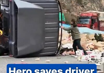 ⏯️ | Un buen samaritano rescató a un conductor atrapado en su camión, tras…