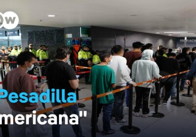 Colombianos deportados por Estados Unidos aterrizan en Bogotá Dos aviones militares colombianos llegaron este…
