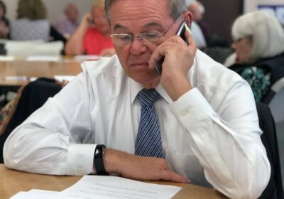 🇺🇸 | ÚLTIMA HORA El exsenador demócrata de New Jersey, Bob Menendez, es condenado…