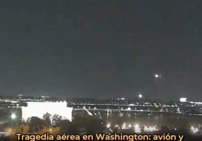 🇺🇸 | URGENTE Impactante video muestra el momento en que un avión y un…