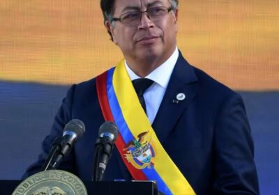 🇨🇴🇺🇸 | ÚLTIMA HORA Gustavo Petro, quien se iba de 𝕏 pero no lo…