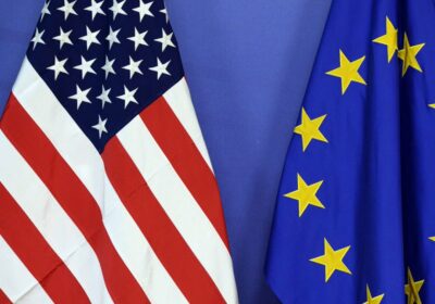 | LO ÚLTIMO: La Unión Europea promete una respuesta firme si Donald Trump pone…