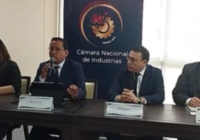 | #Economía 𝐒𝐞𝐜𝐭𝐨𝐫 𝐩𝐫𝐨𝐝𝐮𝐜𝐭𝐢𝐯𝐨 𝐩𝐫𝐢𝐯𝐚𝐝𝐨 𝐩𝐫𝐞𝐬𝐞𝐧𝐭𝐚 𝐩𝐫𝐨𝐲𝐞𝐜𝐭𝐨 𝐝𝐞 𝐥𝐞𝐲 𝐩𝐚𝐫𝐚 𝐝𝐞𝐫𝐨𝐠𝐚𝐫 𝐥𝐚 𝐝𝐢𝐬𝐩𝐨𝐬𝐢𝐜𝐢ó𝐧…