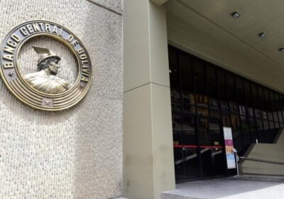 | #Economía 𝐅𝐌𝐈 𝐝𝐢𝐜𝐞 𝐪𝐮𝐞 𝐝𝐞𝐮𝐝𝐚 𝐩ú𝐛𝐥𝐢𝐜𝐚 𝐝𝐞 𝐁𝐨𝐥𝐢𝐯𝐢𝐚 𝐥𝐥𝐞𝐠𝐚 𝐚𝐥 𝟖𝟒% 𝐝𝐞𝐥…