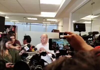 | 𝐏𝐈𝐃𝐄𝐍 𝐂𝐄𝐒𝐀𝐑 𝐋𝐀 𝐃𝐄𝐓𝐄𝐍𝐂𝐈Ó𝐍 𝐃𝐄 𝐂𝐀𝐌𝐀𝐂𝐇𝐎 El diputado Erwin Bazán exige el…