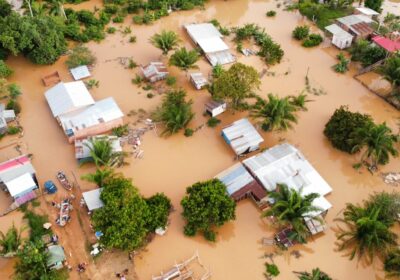 | #Pando Imágenes aéreas de las viviendas que fueron afectadas por el desborde…