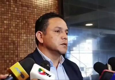 | 𝐌𝐎𝐍𝐓𝐄𝐑𝐎 𝐀𝐋 𝐆𝐎𝐁𝐈𝐄𝐑𝐍𝐎: 𝐍𝐎 𝐌𝐈𝐍𝐈𝐌𝐈𝐂𝐄 𝐋𝐎𝐒 𝐌𝐎𝐕𝐈𝐌𝐈𝐄𝐍𝐓𝐎𝐒 ▶️ El senador Henry Montero…