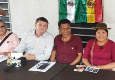 | #Política 𝐏𝐃𝐂 𝐩𝐫𝐞𝐬𝐞𝐧𝐭𝐚 𝐚 𝐮𝐧 𝐚𝐥𝐭𝐞ñ𝐨 𝐲 𝐚 𝐮𝐧 𝐦𝐞𝐧𝐨𝐧𝐢𝐭𝐚 𝐜𝐨𝐦𝐨 𝐩𝐫𝐞𝐜𝐚𝐧𝐝𝐢𝐝𝐚𝐭𝐨𝐬…