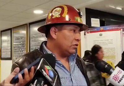 | 𝐋Ó𝐏𝐄𝐙: 𝐀𝐑𝐂𝐄 𝐍𝐎 𝐓𝐈𝐄𝐍𝐄 𝐁𝐀𝐒𝐄𝐒 𝐍𝐈 𝐋𝐈𝐃𝐄𝐑𝐀𝐙𝐆𝐎 El diputado Freddy López afirma…