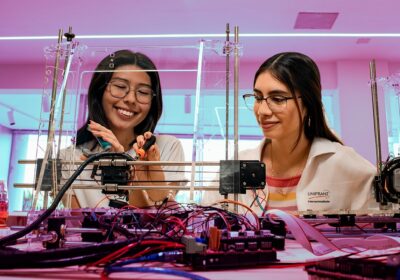 | #AND Unifranz lidera la transformación educativa en Bolivia con un modelo educativo…