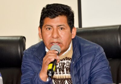 | #Política 𝐀𝐛𝐨𝐠𝐚𝐝𝐨𝐬 𝐞𝐯𝐢𝐬𝐭𝐚𝐬 𝐩𝐫𝐨𝐭𝐞𝐬𝐭𝐚𝐧 𝐩𝐨𝐫𝐪𝐮𝐞 𝐯𝐨𝐜𝐚𝐥 𝐝𝐞𝐥 𝐓𝐒𝐄 𝐚𝐝𝐞𝐥𝐚𝐧𝐭ó “𝐮𝐧𝐚 𝐡𝐞𝐫𝐦𝐨𝐬𝐚 𝐫𝐞𝐬𝐩𝐮𝐞𝐬𝐭𝐚”…