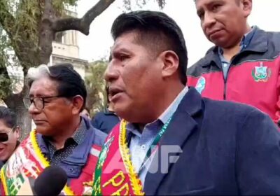 | La Fejuve de #LaPaz se declara en estado de emergencia en rechazo…