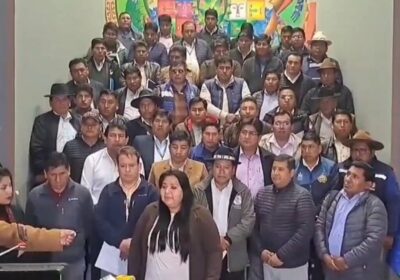 | 𝐀𝐋𝐂𝐀𝐋𝐃𝐄𝐒 𝐃𝐄 𝐋𝐀 𝐏𝐀𝐙 𝐑𝐄𝐒𝐏𝐀𝐋𝐃𝐀𝐍 𝐑𝐄𝐄𝐋𝐄𝐂𝐂𝐈Ó𝐍 𝐃𝐄 𝐀𝐑𝐂𝐄 La presidenta de Agamdepaz,…