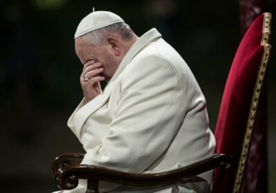 🇻🇦 | URGENTE: El Papa Francisco afronta una “situación clínica compleja”, dice el Vaticano