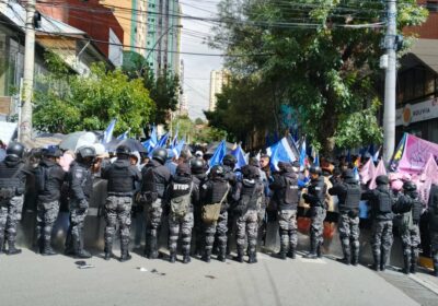 #Ahora | #LaPaz Este es el panorama en inmediaciones del Tribunal Supremo Electoral (TSE).…