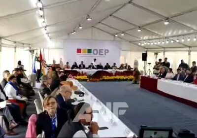 | #LaPaz Inició la cumbre multipartidaria en dependencias del TSE con el propósito…