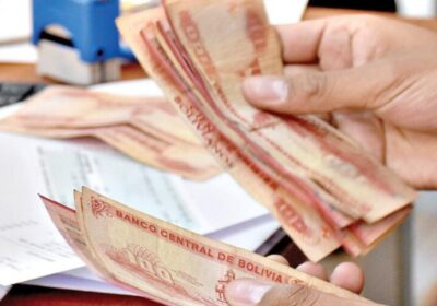 | #Economía 𝐄𝐜𝐨𝐧𝐨𝐦𝐢𝐬𝐭𝐚 𝐚𝐟𝐢𝐫𝐦𝐚 𝐪𝐮𝐞 𝐞𝐥 𝐑𝐢𝐞𝐬𝐠𝐨 𝐏𝐚í𝐬 𝐝𝐞 𝐁𝐨𝐥𝐢𝐯𝐢𝐚 𝐜𝐫𝐞𝐜𝐢ó 𝐞𝐧 𝟔𝟑𝟓%…