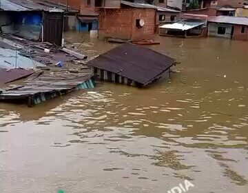 Chima Tipuani amaneció así luego de una lluvia que cayó toda la noche. Reportan…