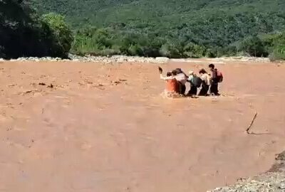 | #Sociedad Un grupo de estudiantes de la unidad educativa El Dorado del…