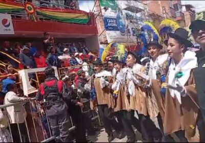 | 𝐀𝐏𝐑𝐄𝐇𝐄𝐍𝐃𝐄𝐍 𝐀 𝐁𝐀𝐈𝐋𝐀𝐑Í𝐍 𝐏𝐎𝐑 𝐃𝐄𝐔𝐃𝐀 𝐃𝐄 𝐀𝐒𝐈𝐒𝐓𝐄𝐍𝐂𝐈𝐀 𝐅𝐀𝐌𝐈𝐋𝐈𝐀𝐑 La Policía aprehendió a…