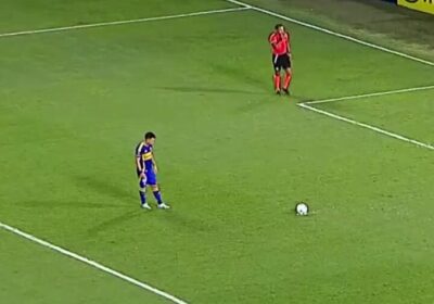 | 𝐕𝐈𝐒𝐂𝐀𝐑𝐑𝐀 𝐒𝐄 𝐕𝐈𝐒𝐓𝐄 𝐃𝐄 𝐇É𝐑𝐎𝐄 ▶️ #AlianzaLima (PER) venció 5-4 a #BocaJuniors…