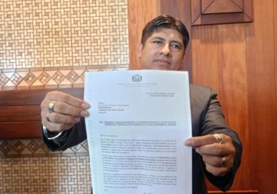 | #Política 𝐀𝐠𝐫𝐞𝐬𝐢ó𝐧 𝐞𝐧𝐭𝐫𝐞 𝐞𝐯𝐢𝐬𝐭𝐚𝐬 𝐲 𝐚𝐫𝐜𝐢𝐬𝐭𝐚𝐬 𝐭𝐞𝐫𝐦𝐢𝐧𝐚 𝐞𝐧 𝐝𝐞𝐧𝐮𝐧𝐜𝐢𝐚 𝐞𝐧 𝐥𝐚 𝐂𝐨𝐦𝐢𝐬𝐢ó𝐧…