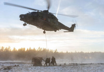 | #Internacional 𝐓𝐫𝐮𝐦𝐩 𝐬𝐮𝐬𝐩𝐞𝐧𝐝𝐞 𝐥𝐚 𝐚𝐲𝐮𝐝𝐚 𝐦𝐢𝐥𝐢𝐭𝐚𝐫 𝐝𝐞 𝐄𝐄.𝐔𝐔. 𝐚 𝐔𝐜𝐫𝐚𝐧𝐢𝐚 𝐡𝐚𝐬𝐭𝐚 𝐪𝐮𝐞…