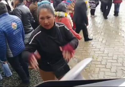 | 𝐌𝐔𝐉𝐄𝐑 𝐄𝐍 𝐀𝐋𝐓𝐎 𝐋𝐈𝐌𝐀: “𝐄𝐋 𝐀𝐋𝐓𝐎 𝐍𝐎 𝐐𝐔𝐈𝐄𝐑𝐄 𝐀𝐋 𝐀𝐑𝐂𝐄” Tras la…