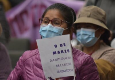 | #MujerInfanciaYAdultosMayores 𝐎𝐍𝐔 𝐁𝐨𝐥𝐢𝐯𝐢𝐚 𝐬𝐮𝐛𝐫𝐚𝐲𝐚 𝐪𝐮𝐞 𝐩𝐞𝐫𝐬𝐢𝐬𝐭𝐞𝐧 𝐝𝐞𝐬𝐚𝐟í𝐨𝐬 𝐮𝐫𝐠𝐞𝐧𝐭𝐞𝐬 𝐞𝐧 𝐯𝐢𝐨𝐥𝐞𝐧𝐜𝐢𝐚, 𝐝𝐞𝐬𝐢𝐠𝐮𝐚𝐥𝐝𝐚𝐝𝐞𝐬 𝐲…