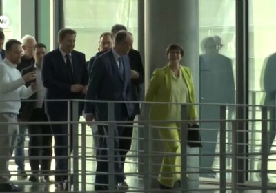 Alemania: conservadores y socialdemócratas acuerdan iniciar conversaciones para formar coalición de gobierno Según el…