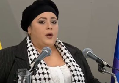 | #Economía 𝐀𝐧𝐚𝐥𝐢𝐬𝐭𝐚 𝐚𝐝𝐯𝐢𝐞𝐫𝐭𝐞 𝐚 𝐏𝐫𝐚𝐝𝐚 𝐪𝐮𝐞 𝐮𝐬𝐚𝐫 𝐝ó𝐥𝐚𝐫𝐞𝐬 𝐝𝐞 𝐩𝐫é𝐬𝐭𝐚𝐦𝐨𝐬 𝐢𝐧𝐭𝐞𝐫𝐧𝐚𝐜𝐢𝐨𝐧𝐚𝐥𝐞𝐬 𝐩𝐚𝐫𝐚…