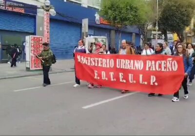 | 𝐌𝐀𝐄𝐒𝐓𝐑𝐎𝐒 𝐌𝐀𝐑𝐂𝐇𝐀𝐍 𝐄𝐍 𝐋𝐀 𝐏𝐀𝐙 El Magisterio Urbano de #LaPaz protesta en…