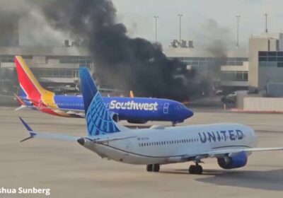 🇺🇸 | ÚLTIMA HORA Avión de American Airlines se incendia en el aeropuerto de…