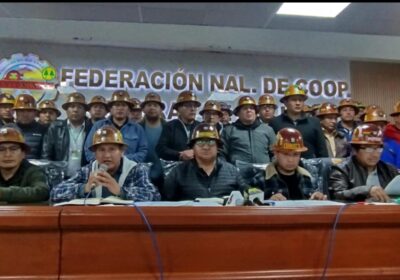 | #Economía 𝐂𝐨𝐨𝐩𝐞𝐫𝐚𝐭𝐢𝐯𝐚𝐬 𝐦𝐢𝐧𝐞𝐫𝐚𝐬 𝐥𝐥𝐚𝐦𝐚𝐧 𝐚𝐥 𝐆𝐨𝐛𝐢𝐞𝐫𝐧𝐨 “𝐢𝐧𝐞𝐟𝐢𝐜𝐢𝐞𝐧𝐭𝐞” 𝐲 𝐝𝐚𝐧 𝟕𝟐 𝐡𝐨𝐫𝐚𝐬 𝐩𝐚𝐫𝐚…