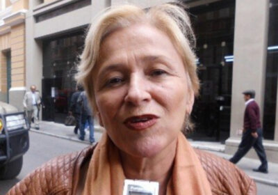 | #Política Exdiputada y dirigenta renuncia a Demócratas en rechazo a la alianza…