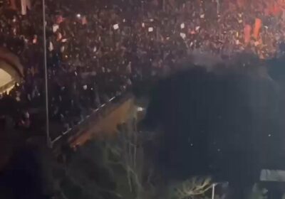 🇹🇷 | Decenas de miles salen a las calles en Estambul para protestar por…