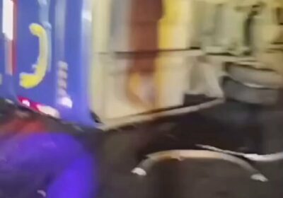 [Imágenes sensibles] Un bus que se dirigía a Vallegrande volcó en la carretera antigua…