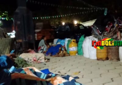 #GrupoFides | #ANF Pobladores de #Caranavi, norte de #LaPaz, duermen en la calle junto…