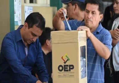 #GrupoFides | #ANF #Democracia 𝐃𝐢𝐩𝐮𝐭𝐚𝐝𝐨 𝐚𝐫𝐜𝐢𝐬𝐭𝐚 𝐝𝐢𝐜𝐞 𝐪𝐮𝐞 𝐚ú𝐧 𝐧𝐨 𝐭𝐢𝐞𝐧𝐞𝐧 𝐮𝐧 «𝐩𝐥𝐚𝐧 𝐁»…