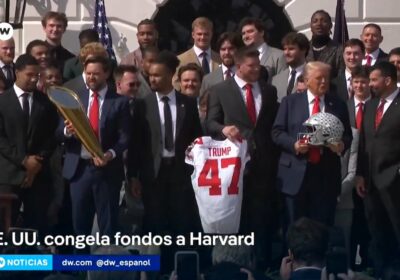 Gobierno de EE. UU. congela millones de dólares destinados a la Universidad de #Harvard…