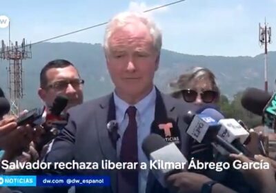 El Salvador rechaza pedido para liberar a #KilmarAbregoGarcia El senador demócrata Chris Van Hollen…