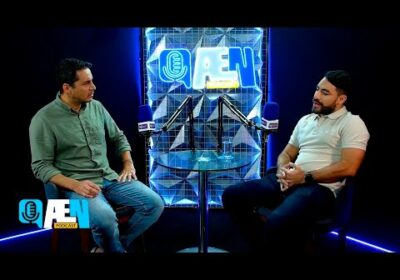 CAPÍTULO 38 – Ignacio ‘Nacho’ Salvatierra – Aquí Entre Nos Podcast